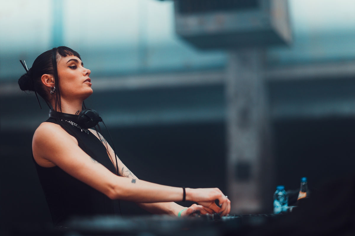 Loading... just a sec